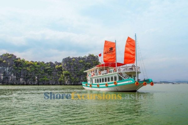 Bai Tu Long Bay cruise excursions