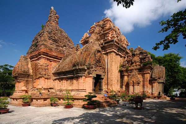 Cham Po Nagar Towers - Nha Trang shore excursions