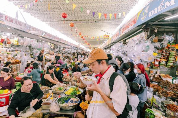 Con Market in Da Nang - Da Nang shore excursions
