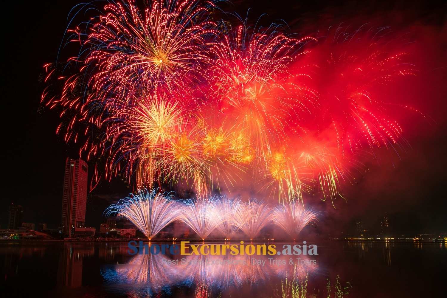 Da Nang International Fireworks Festival Show Time