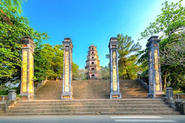 Experience the Authentic Hue With Cooking Class