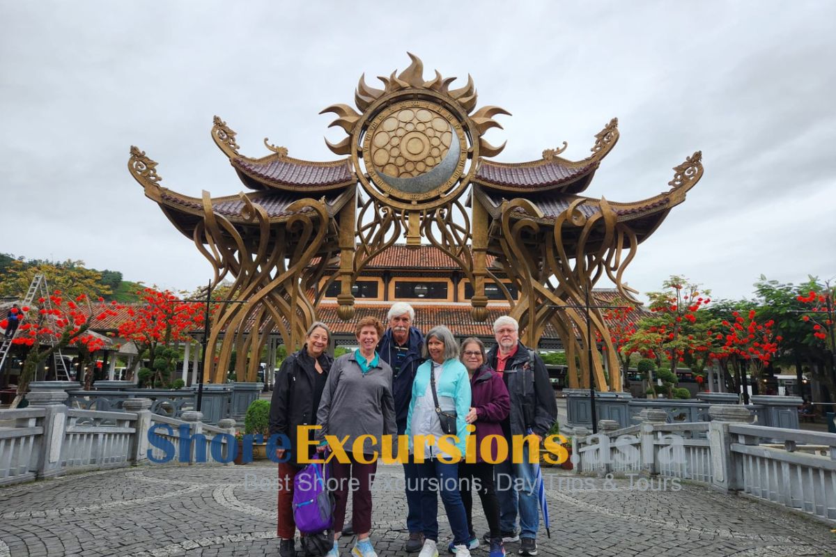 Group on Da Nang tours from cruise port