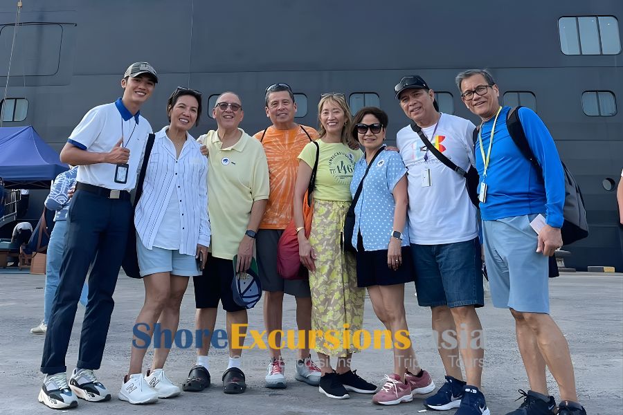 Guest on shore excursions from Celebrity Solstice cruise