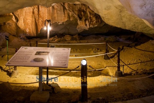 Halong Bay shore excursions Tien Ong Cave