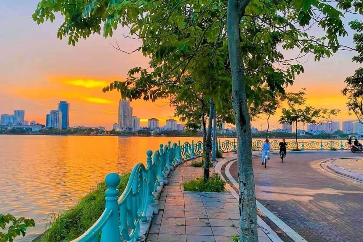 Hanoi West Lake – A Scenic Escape from the City
