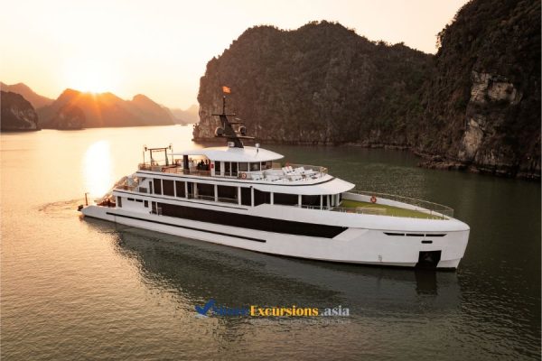 Hera luxury day cruise - Halong Bay shore excursions