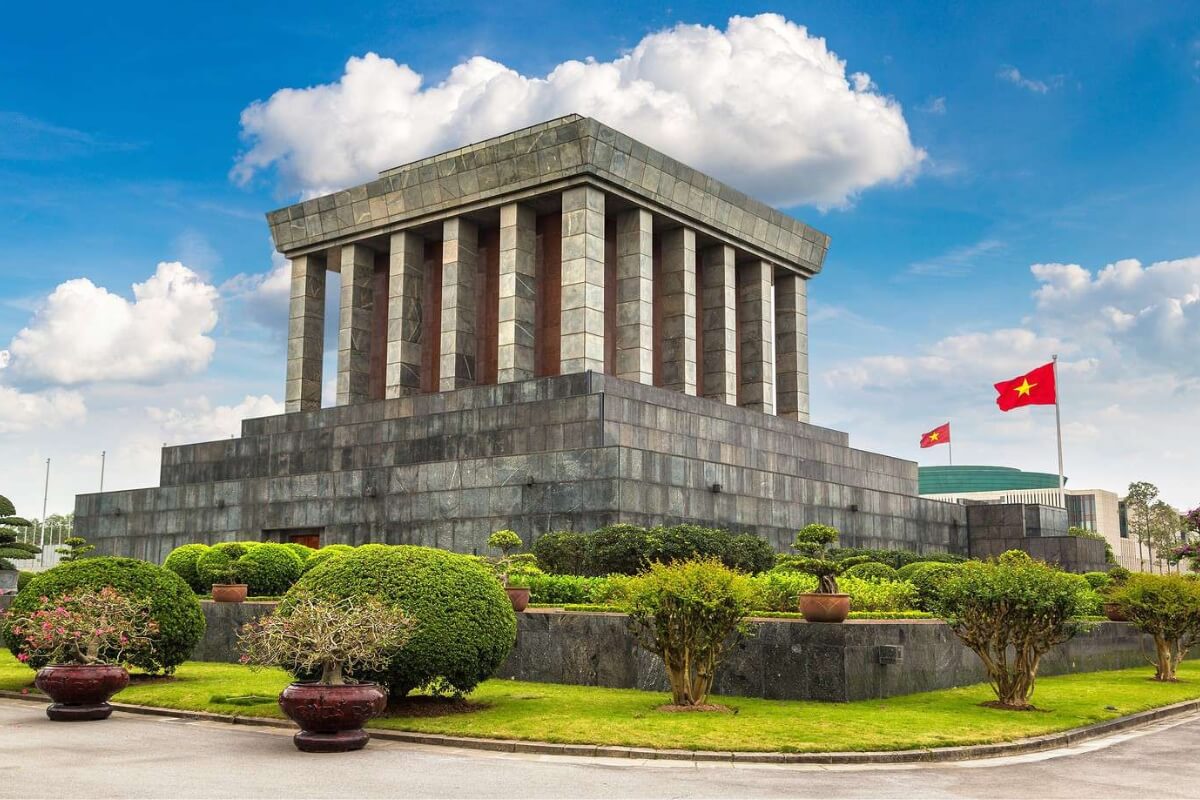 Ho Chi Minh Mausoleum Complex – Understanding Modern Vietnam