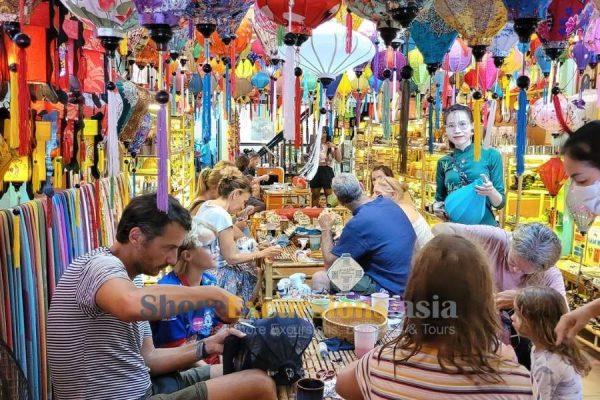 Hoi An Lantern Making shore excursions