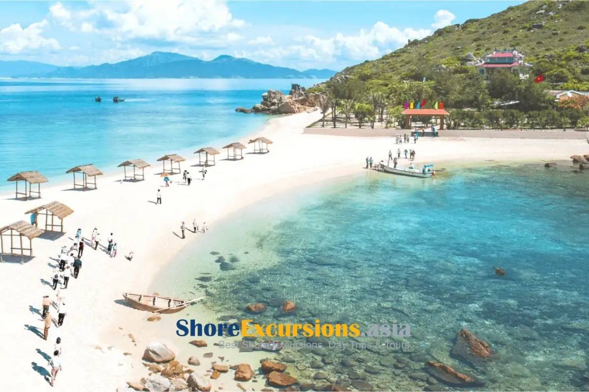 Hon Mun Island - Famous beach in Vietnam