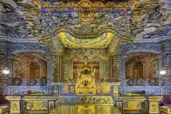 Hue shore excursions with Khai Dinh Emperors Tombs
