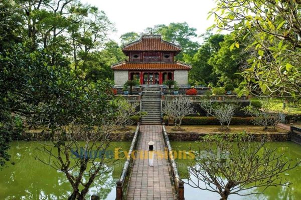 Hue shore excursions with Minh Mang Emperors Tombs