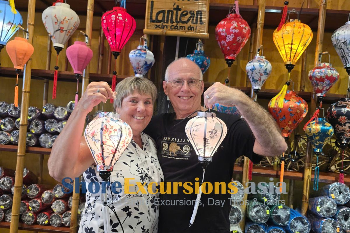 Lattern market on Hoi An shore tours from port