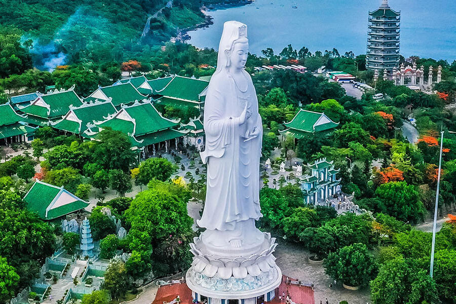 Linh Ung Pagoda exploration with Vietnam shore excursions (1)