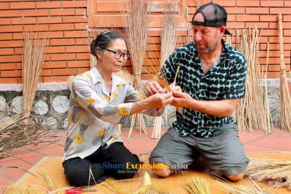 Local experience on Halong Shore Excursions