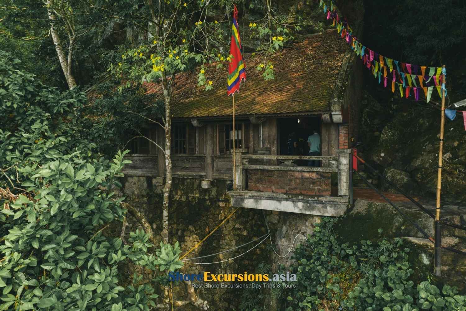 Mot Mai Pagoda on Yen Tu Mountain Complex