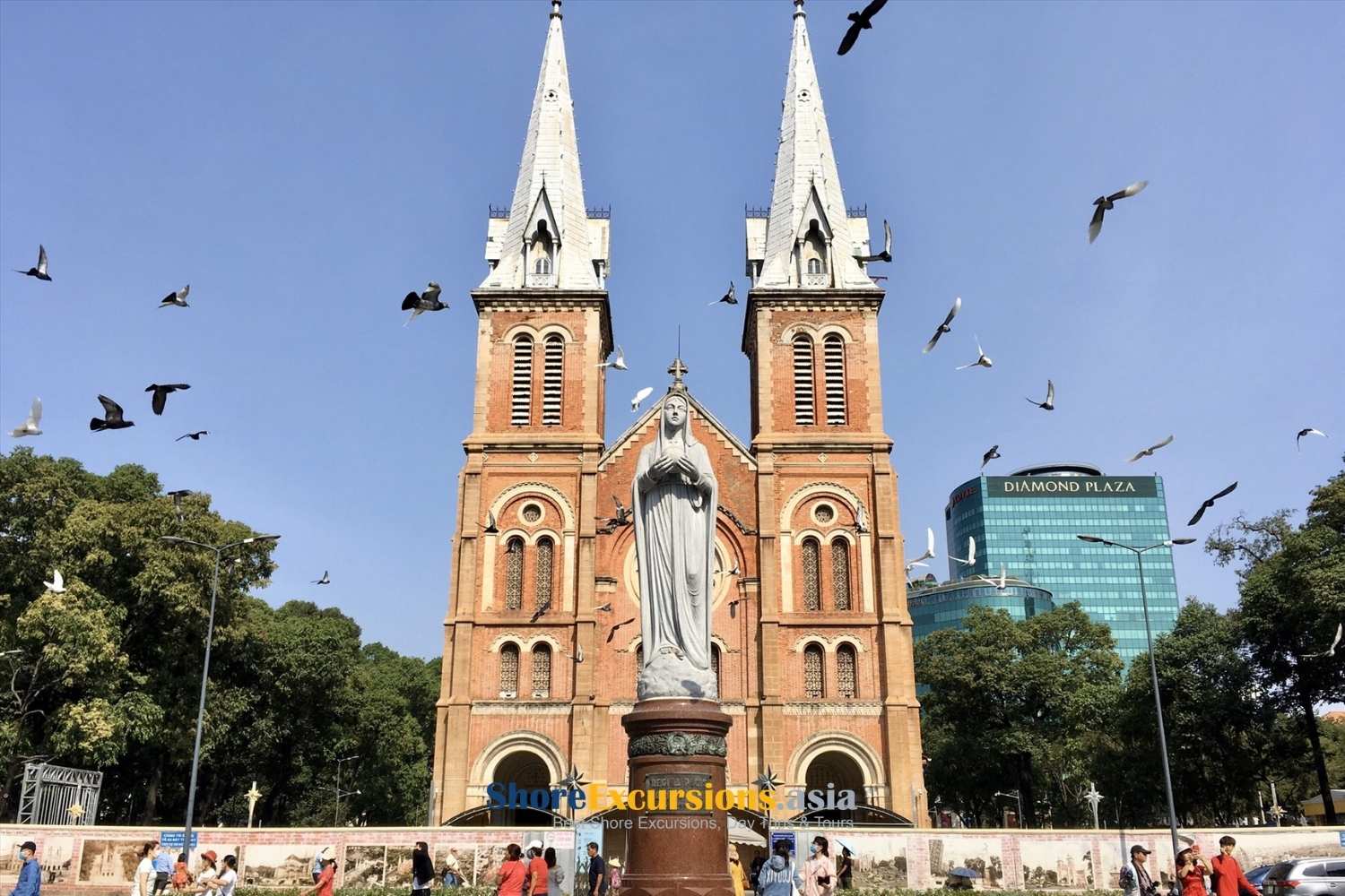 Overview of Saigon's Notre Dame Cathedral