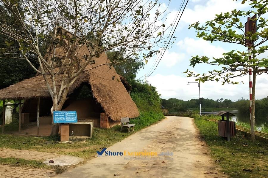 Phuoc Tich Ancient Village - Hue shore excursions Phuoc Tich Ancient Village - Hue shore excursions