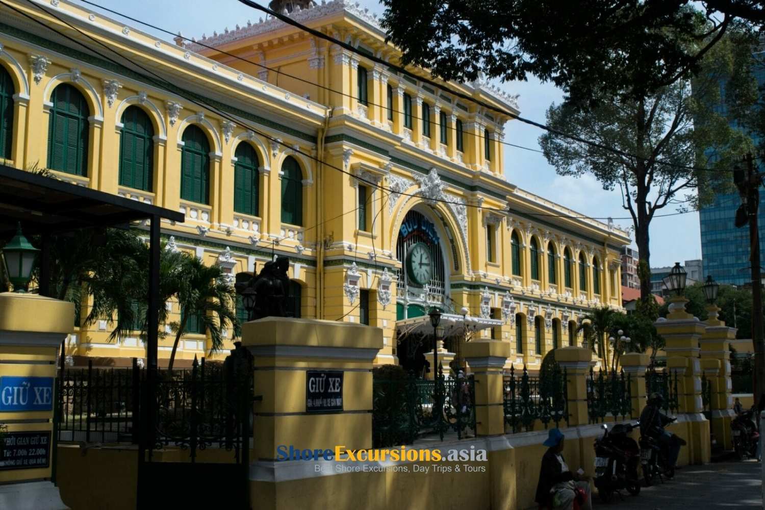 Saigon Central Post Office Architecture