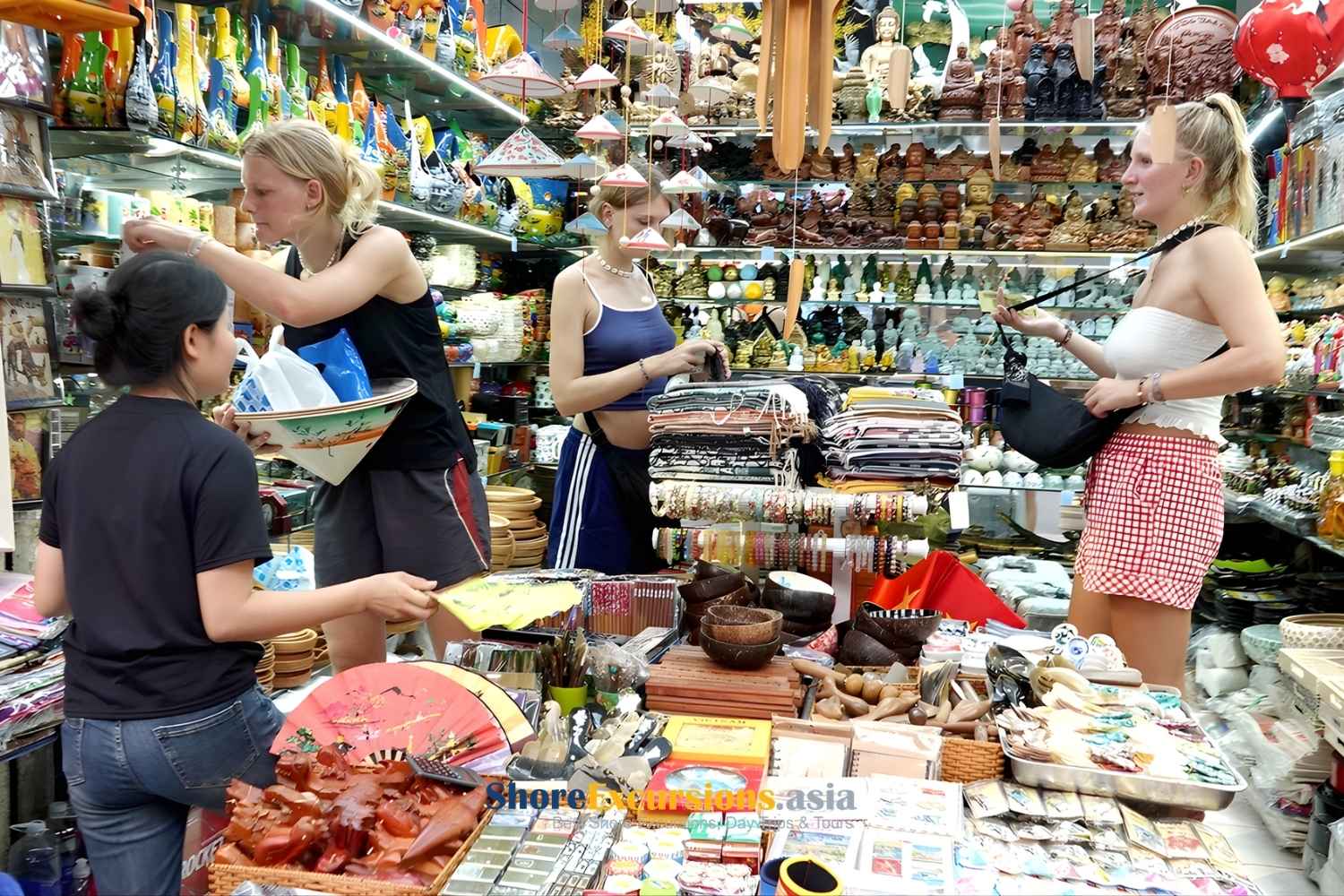 Vietnamese Souvenirs - Ben Thanh Market Area