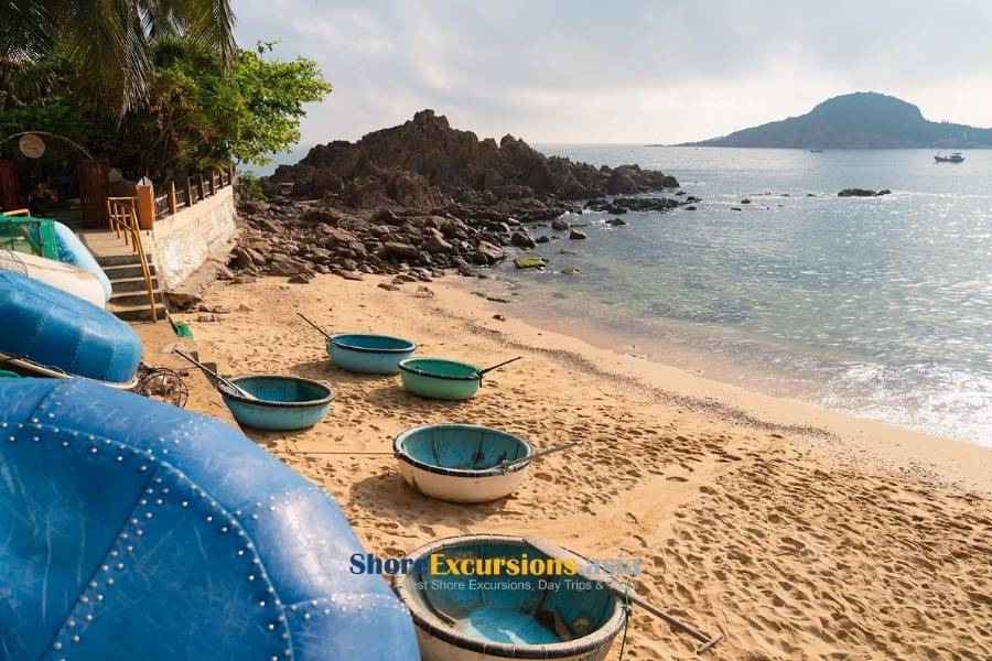 Visit Bai Xep Fishing Village