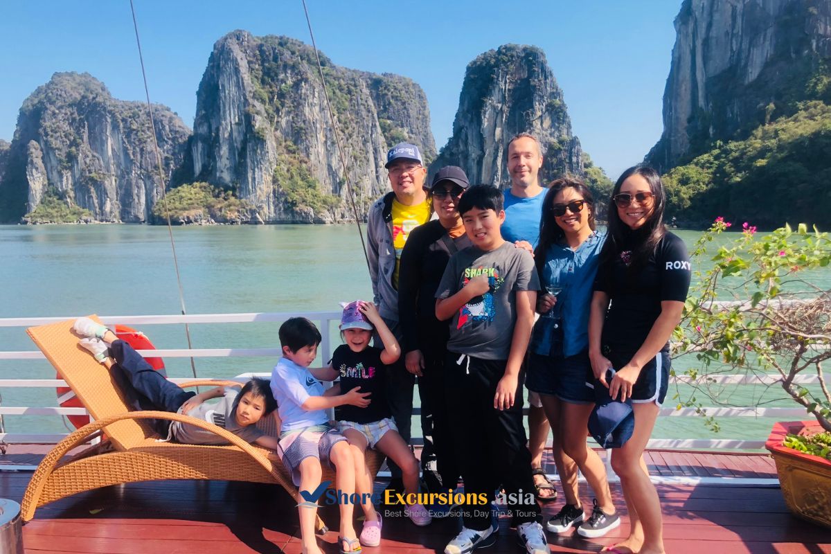 Visit Halong Bay Vietnam in November