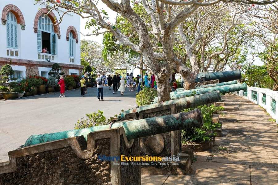 White Palace on Vung Tau Shore Excursions