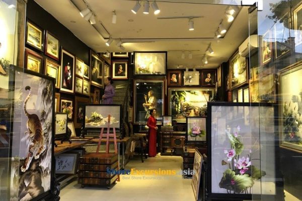 XQ Embroidery Showroom on Saigon cruise excursions