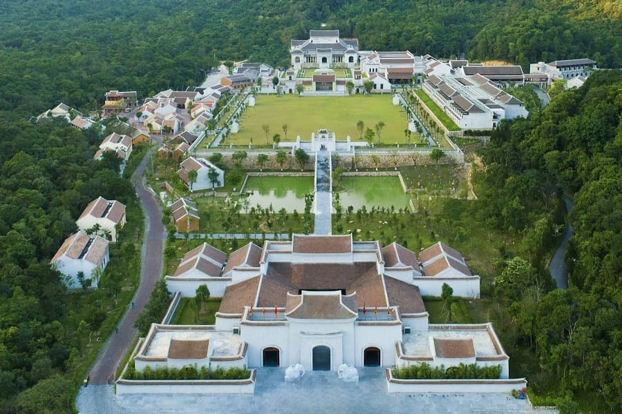 Yen Tu Pagoda exploration with Vietnam shore excursions