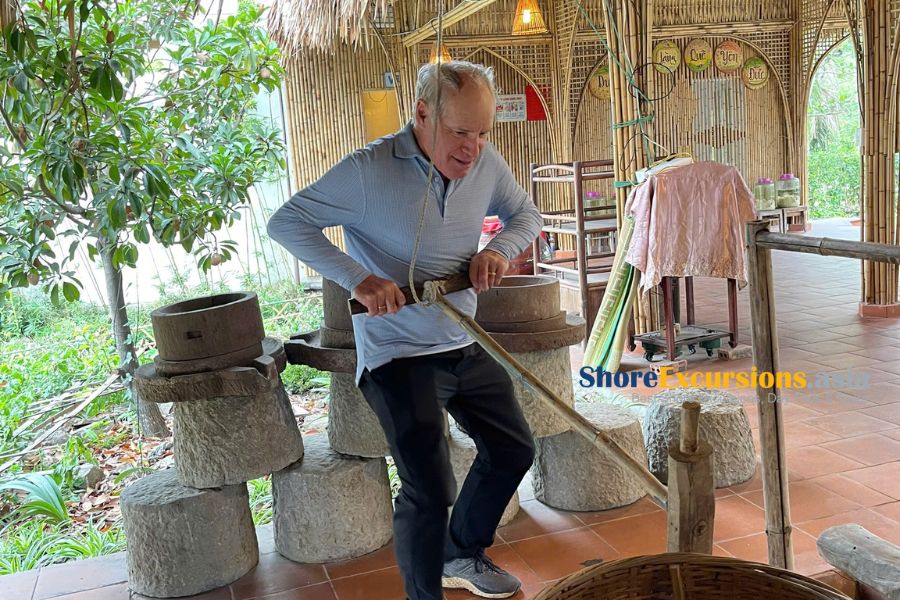 Review shore excursions Vietnam